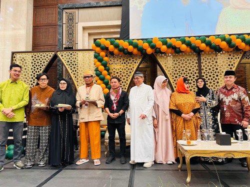 NRA BOMBASTIS!! Hadirkan 25 Paket Umrah GRATIS